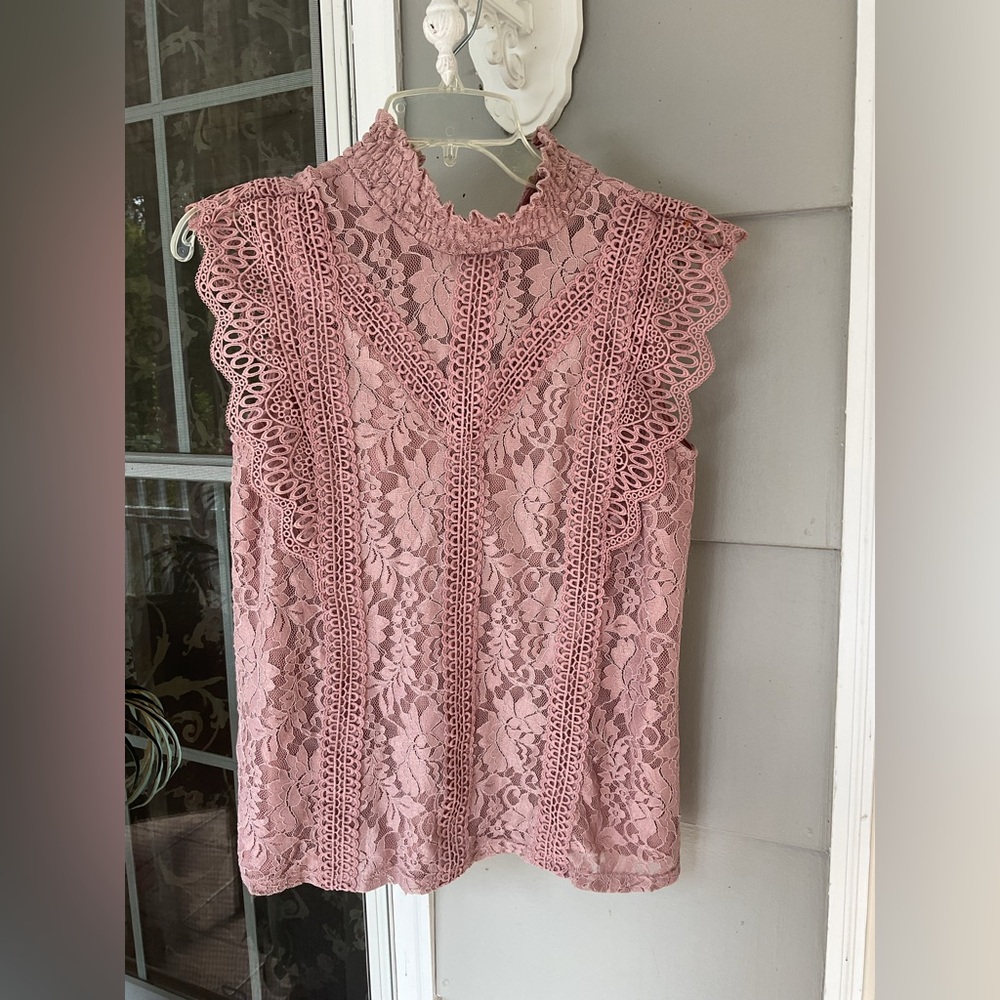Cable & Gauge Womens pink mauve short Sleeve Pullover Top Accent Lace med EUC